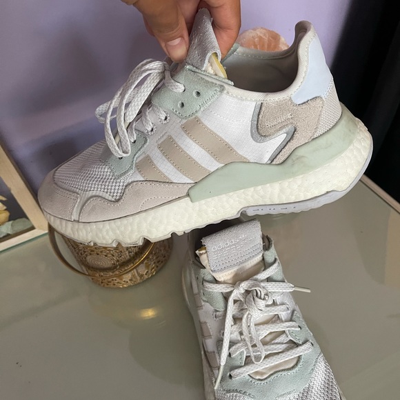 Adidas shoes - Picture 4 of 7